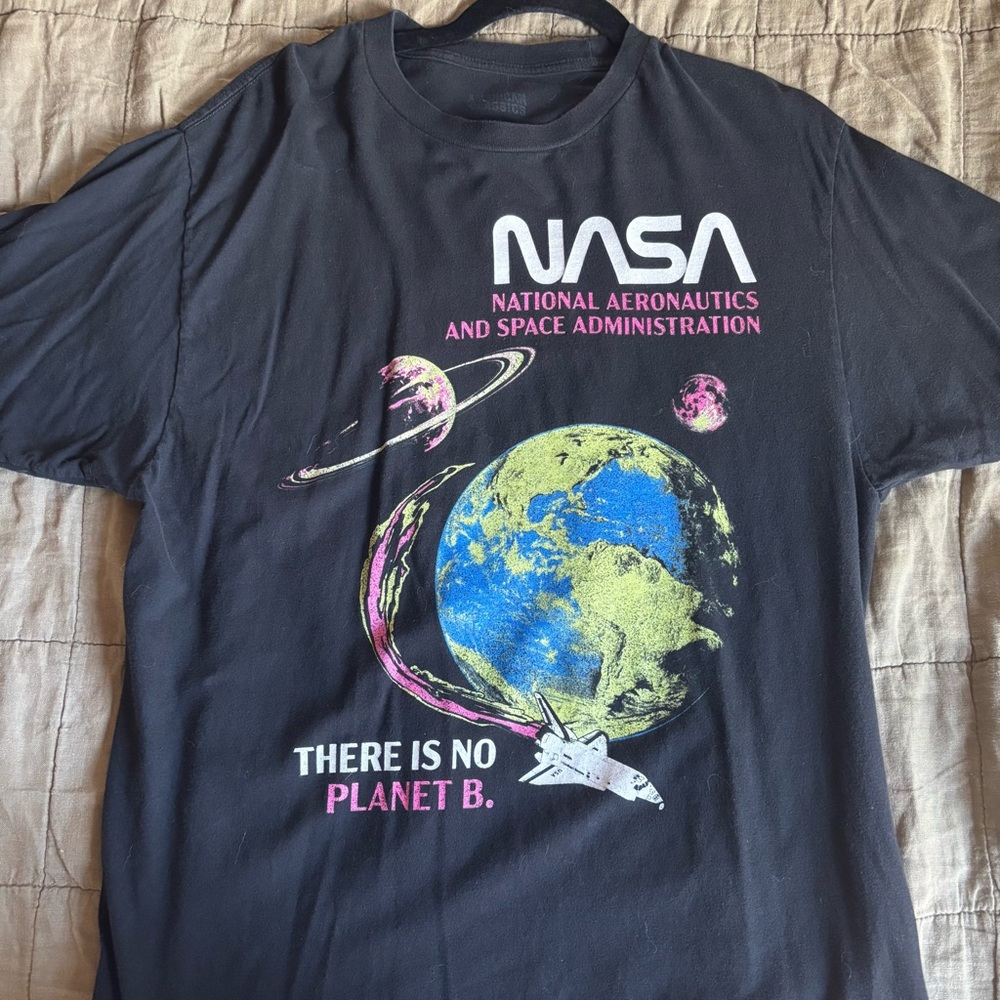 Black NASA Graphic Tee - Short Sleeve